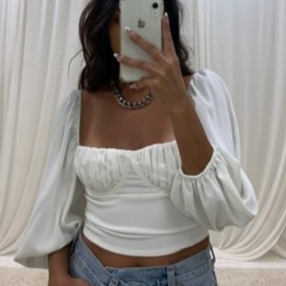 Give Me Romance Top White Puff Sleeves - Picture 2 of 13